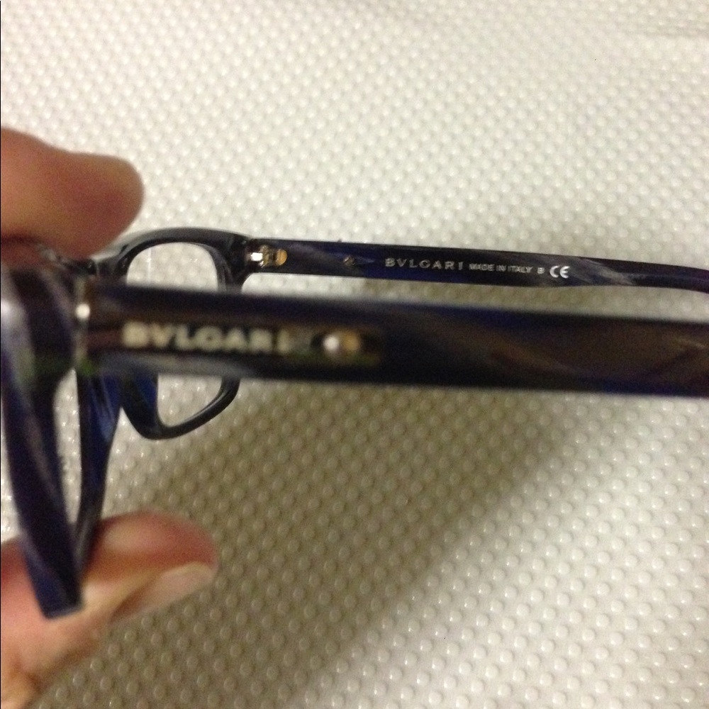 Until👀🔥 11pm sale Glasses scuffs on them no tear